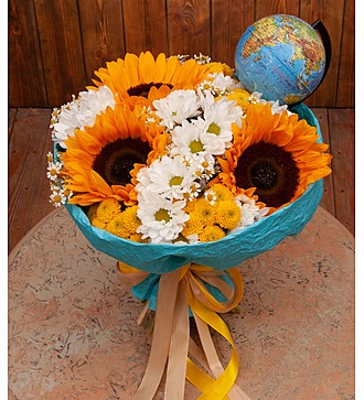 Bouquet-quartet "Amazing World"