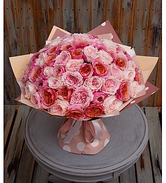 Bouquet-duet of peony roses "Concert under the Moon" (15,25,35,51,75 or 101)