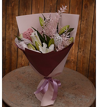 Bouquet-solo of lilies "Sonata"
