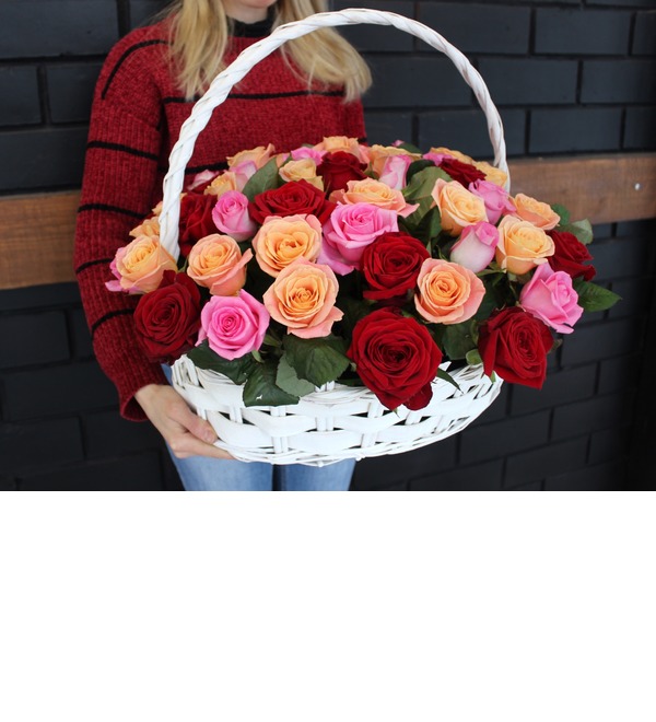 Composition Basket of roses BT11 WEI – photo #1