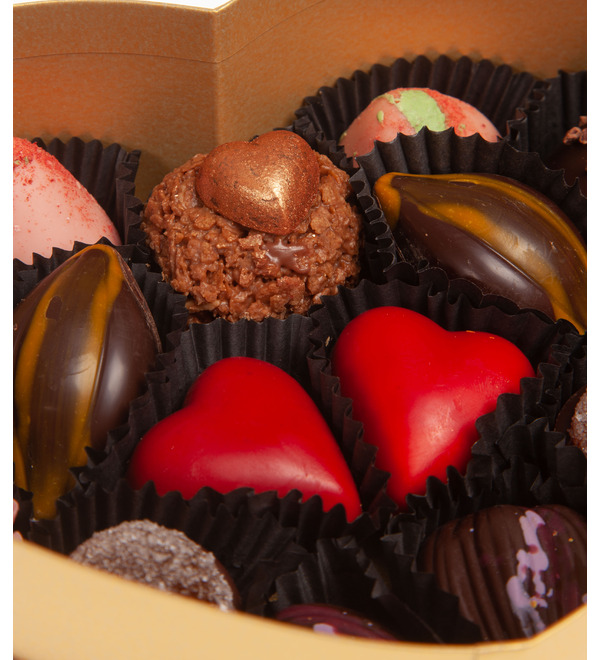 Конфеты ручной работы из премиального шоколада Воздушный поцелуй – фото № 3