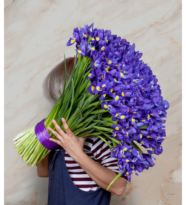 Bouquet-solo Blue irises (51,75,101 or 151) – photo #1