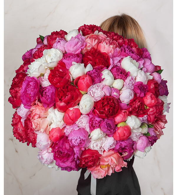 Bouquet Pionomania (51 or 101 peony) – photo #1