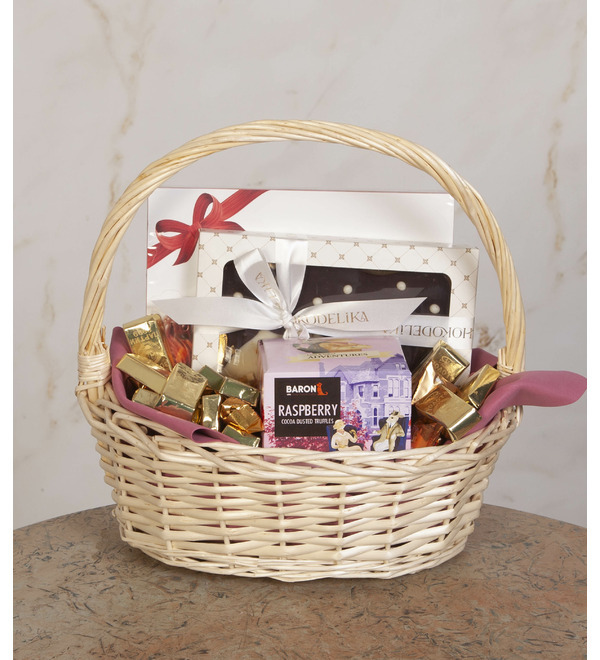 Подарочная корзина Праздник – фото № 1