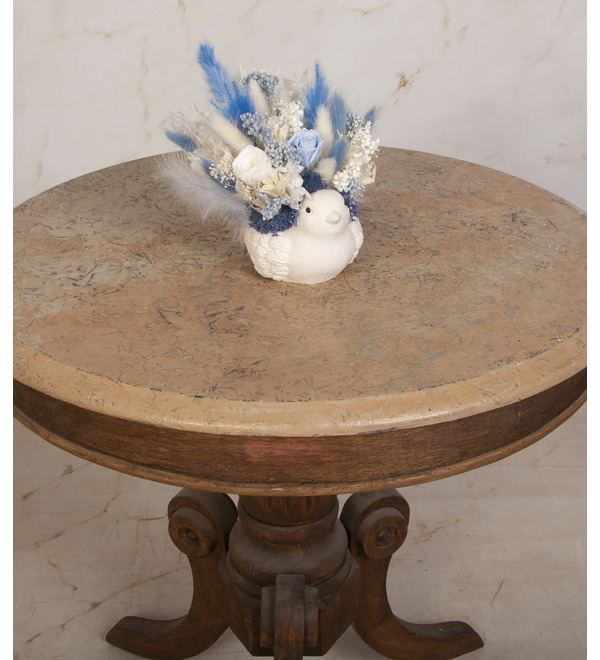 Композиция из стабилизированных цветов и сухоцветов Птичка – фото № 4