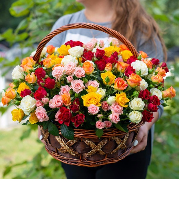 Basket of 39 multi-colored spray roses LF143 GEL – photo #1