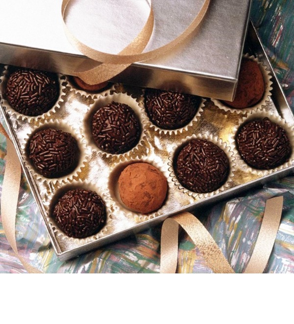 Box of chocolates (medium) CHOCRUS2 RUS – photo #1