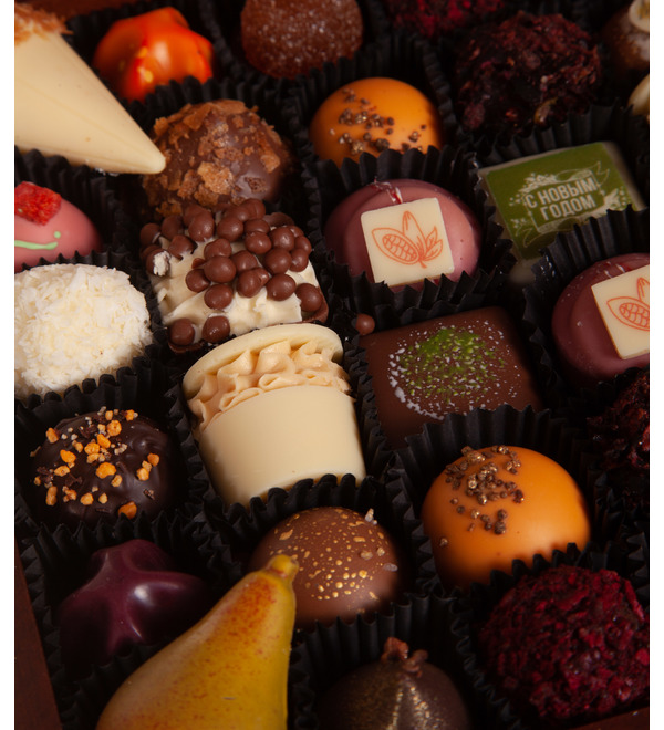Конфеты ручной работы из бельгийского шоколада Новогодняя шкатулка – фото № 3