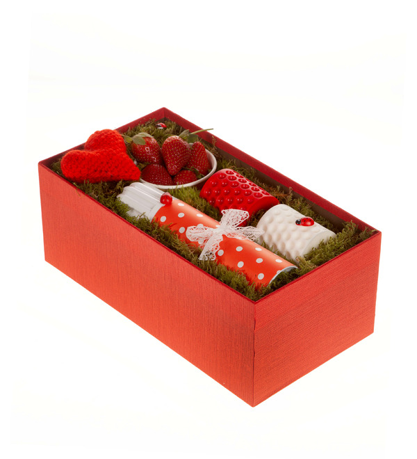 Gift Box Strawberries and Cream – photo #4