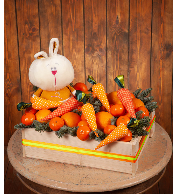 Подарочное кашпо Зайчонок с морковками – фото № 1