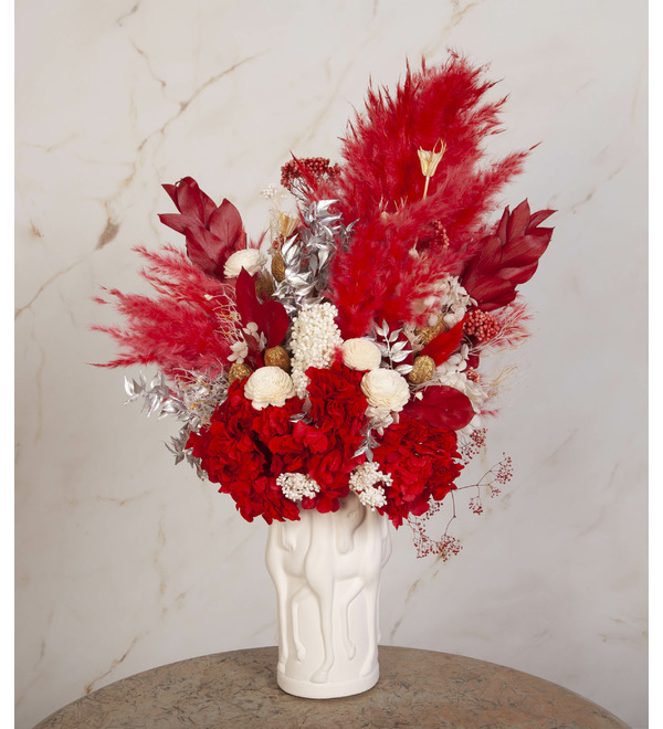 Композиция из стабилизированных цветов и сухоцветов Изящные кони – фото № 1