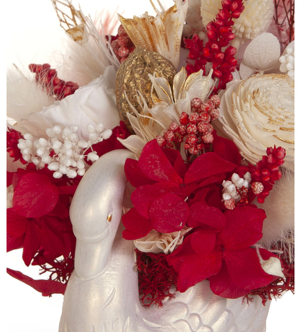 Композиция из стабилизированных цветов и сухоцветов Лебедь – фото № 2