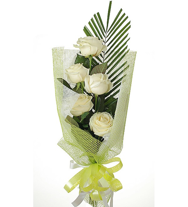 Букет из 5 белых роз Свежесть весны – фото № 1