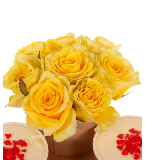 Gift set of desserts with flowers I miss you and Im waiting – photo #3