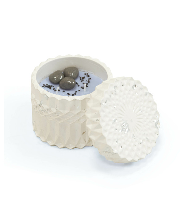 Свеча-статуэтка ручной работы Грани – фото № 1