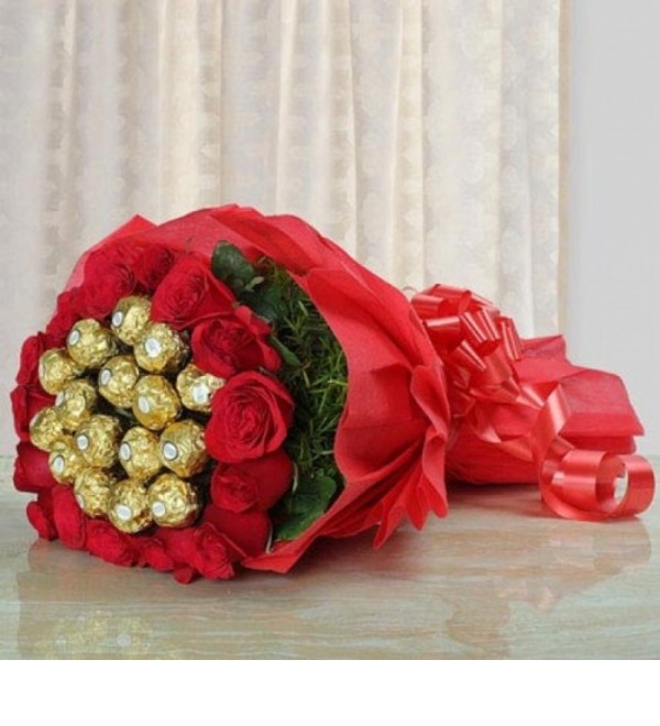 Букет с розами и Ферреро gaicom0678 OBE – фото № 1