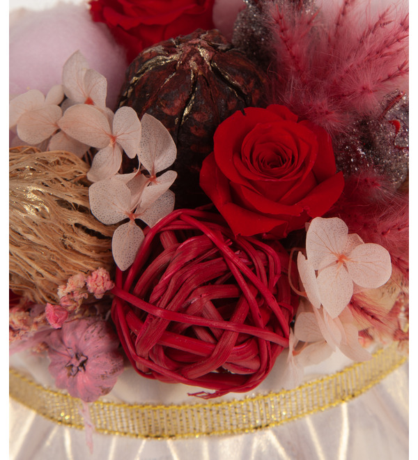 Composition of stabilized flowers and dried flowers Ruby – photo #2