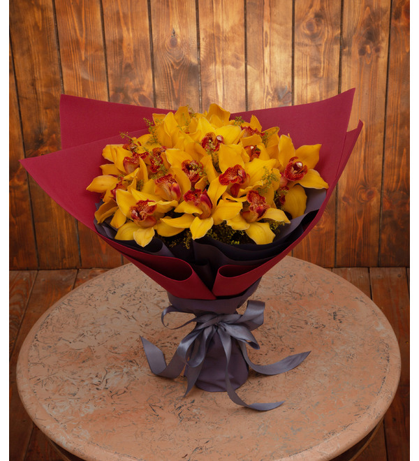 Bouquet-solo of yellow orchids (15,25,35,51,75 or 101) – photo #1