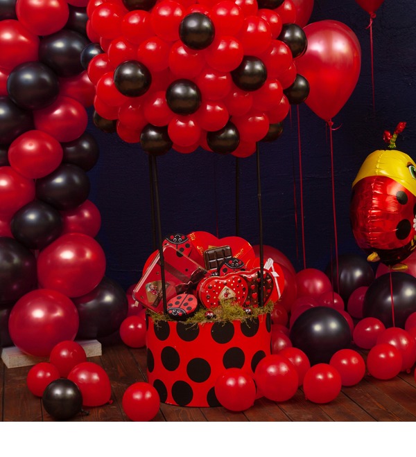 Decoration with balloons Happy holiday – photo #3