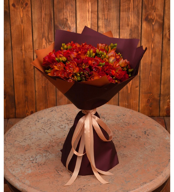 Bouquet-solo of red freesias (25,35,51,75 or 101) – photo #1