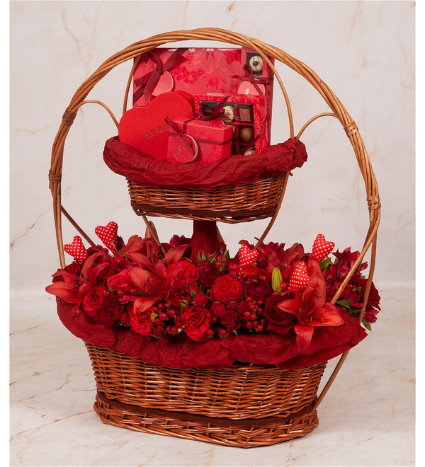 Gift basket In red style – photo #1