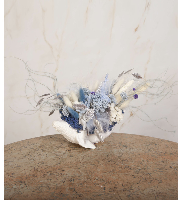 Композиция из стабилизированных цветов и сухоцветов Кит – фото № 3