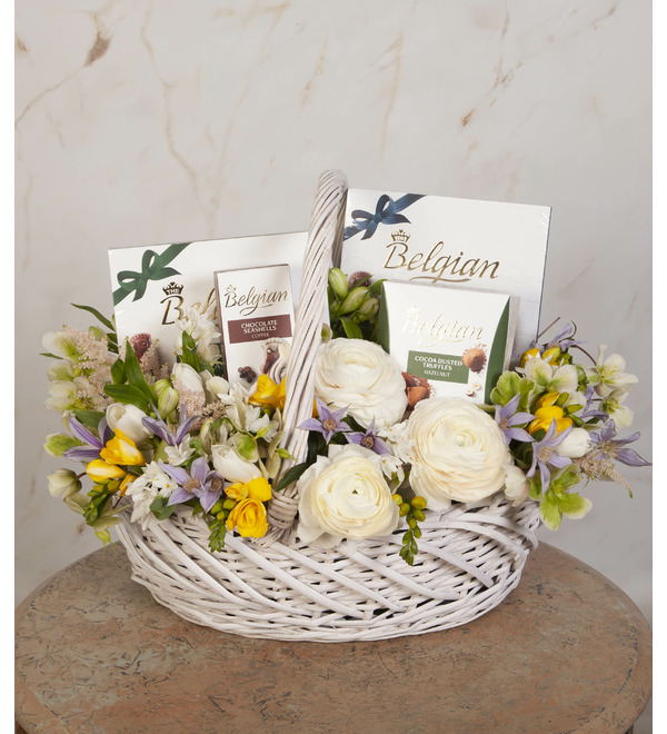 Подарочная корзина Сладкий март – фото № 1