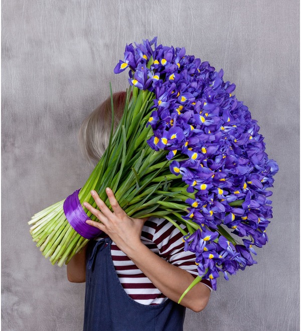 Bouquet-solo Blue irises (51,75,101 or 151) – photo #1