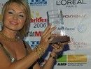 в этот вечер Катя Лель была ослепительна и светилась от счастья...
