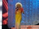 самое стильное выступление вечера:  Лайма Вайкуле в образе Огненного Пуделя