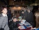 к началу акции было зарегистрировано более 60-ти участников многонационального застолья и несколько десятков журналистов