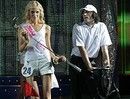 первый выход девушек: гольф-дефиле