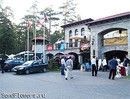 ...с утра до ночи в "Дворянское гнездо"  съезжались желающие приобщиться к роскоши