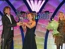 премию "CELEBRITIES 2006" в номинации "Самый узнаваемый радиоведущий" вручала...