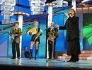 режиссер Алла Сурикова поздравляет Симона Осиашвили, Кристину Орбакайте  и Игоря Крутого